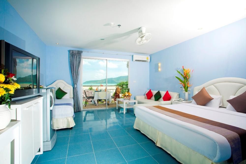 Chalong Beach Hotel Spa 4
