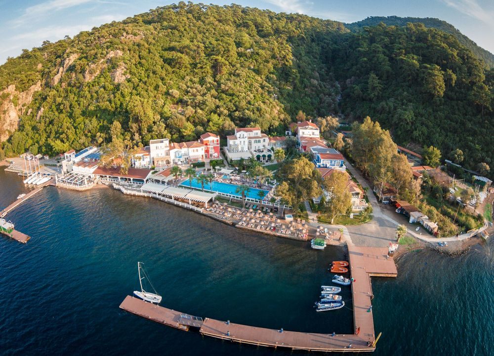 Адакой клаб Мармарис